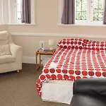 The Elmhurst Hotel