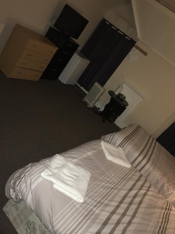 The Elmhurst * Londra